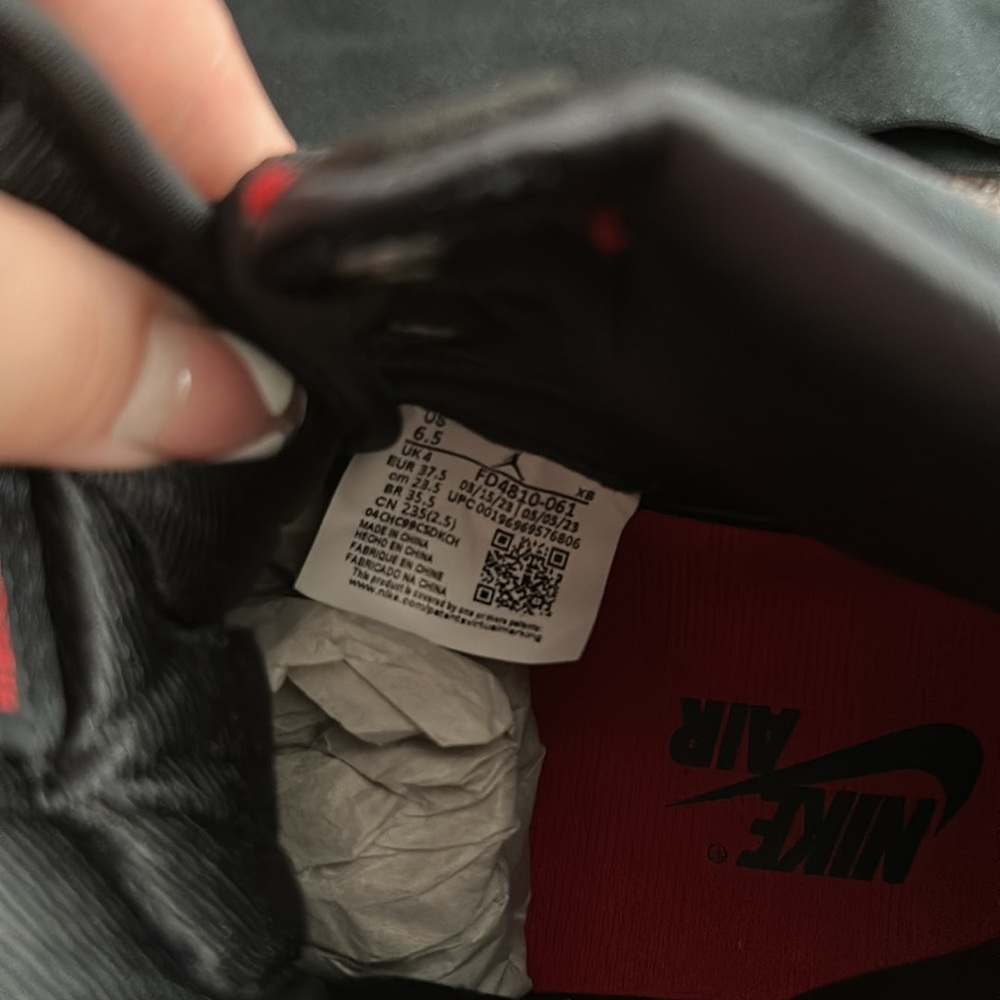 Nike Jordan Satin Bred - Picture 5 of 5